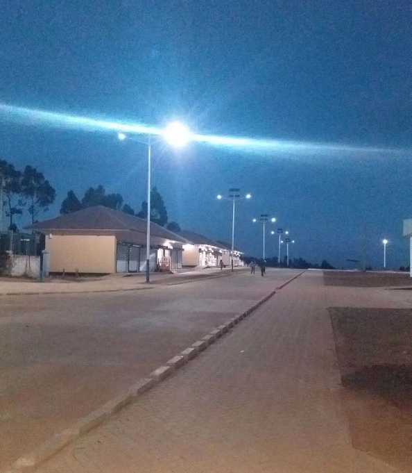汝州市非洲科特迪瓦太阳能路灯工程